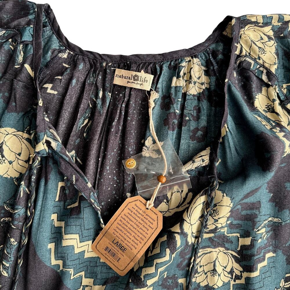 NATURAL LIFE Floral Maxi Dress - Black and Cream - Picture 6 of 11